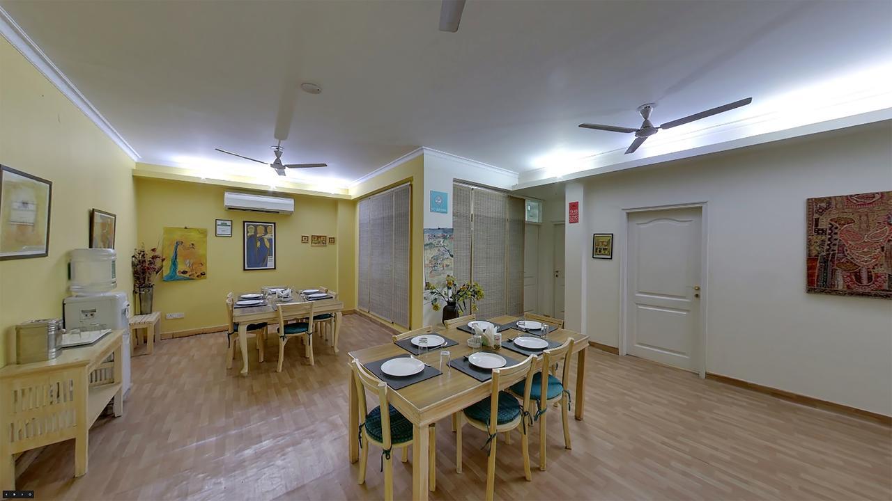 ニューデリー Colonel'S Retreat At The Airport Bed & Breakfast エクステリア 写真